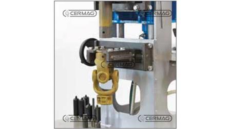 VEČNAMENSKA NAPRAVA ZA SESTAVO PTO